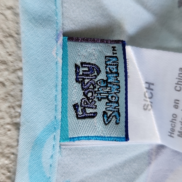 Frosty the SnowMan Scrub Top Size Small - Picture 2 of 4